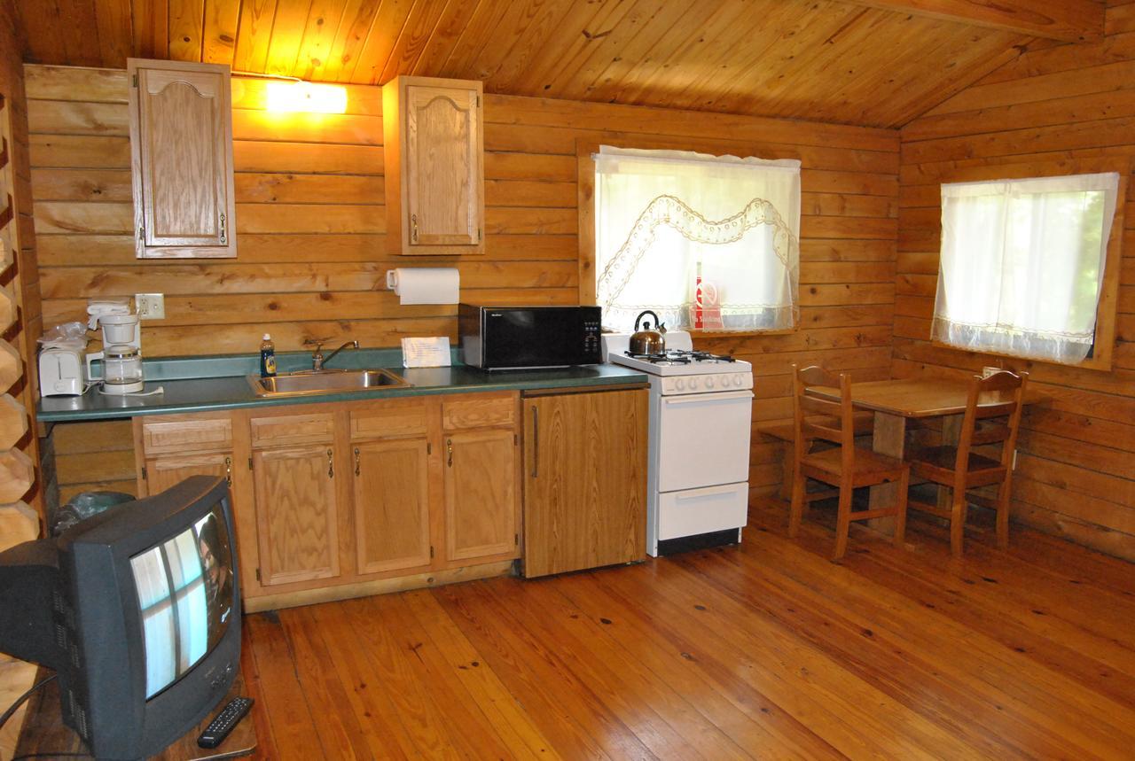 Robin Hill Camping Resort One-Bedroom Cottage 8 Lenhartsville Εξωτερικό φωτογραφία