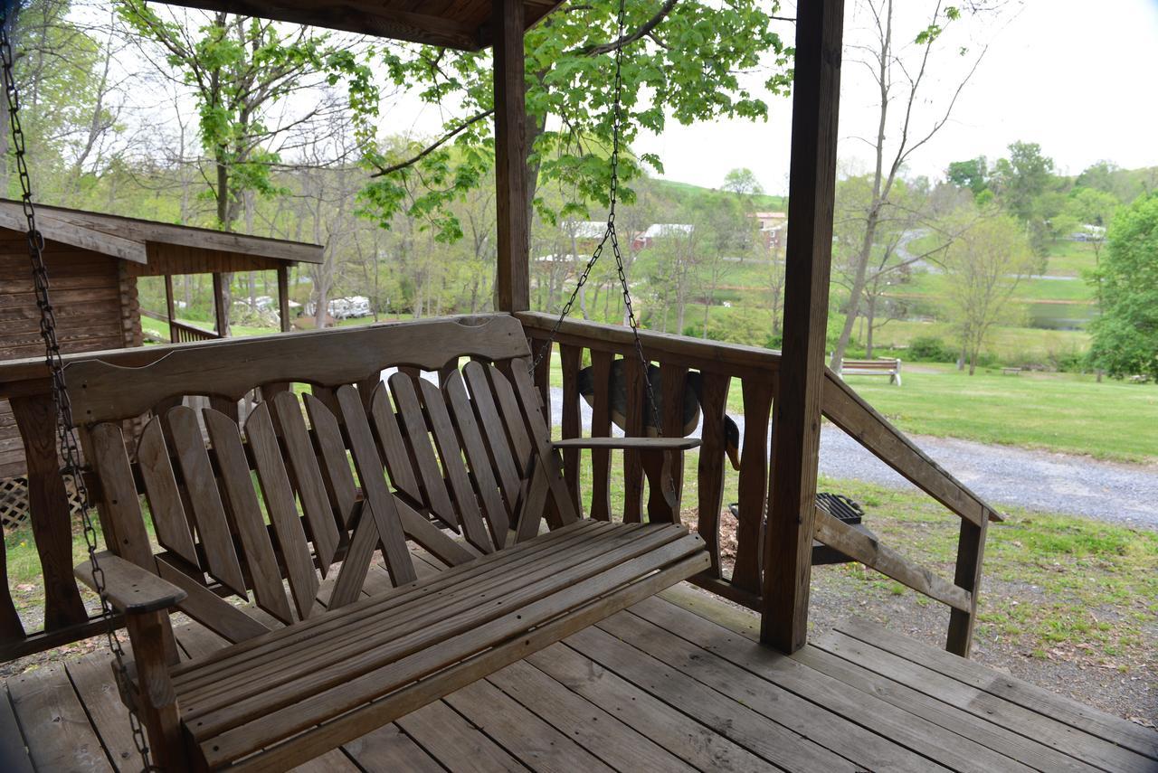Robin Hill Camping Resort One-Bedroom Cottage 8 Lenhartsville Εξωτερικό φωτογραφία